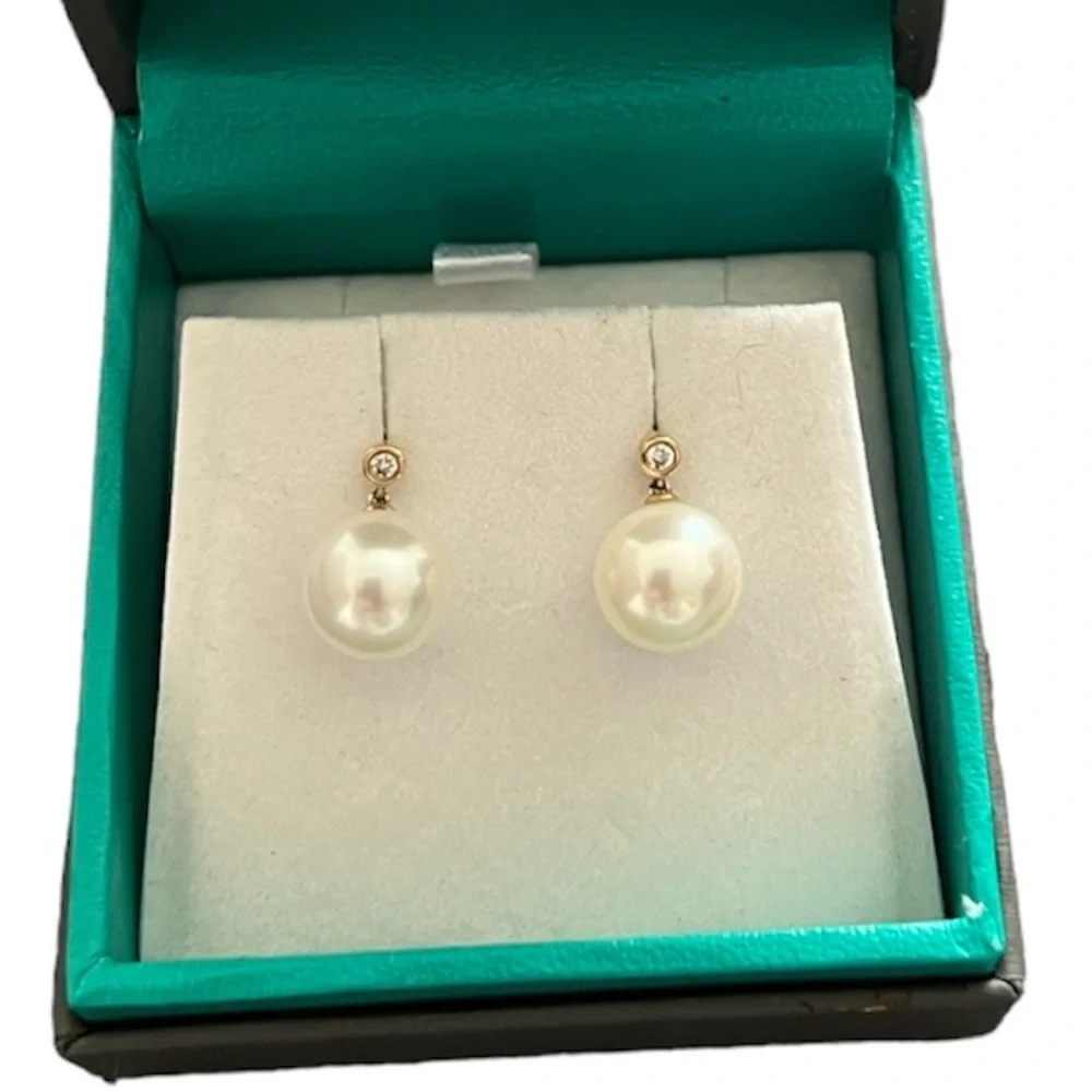 Effy Diamond Gold Pearl Earrings - Picture 2 of 3